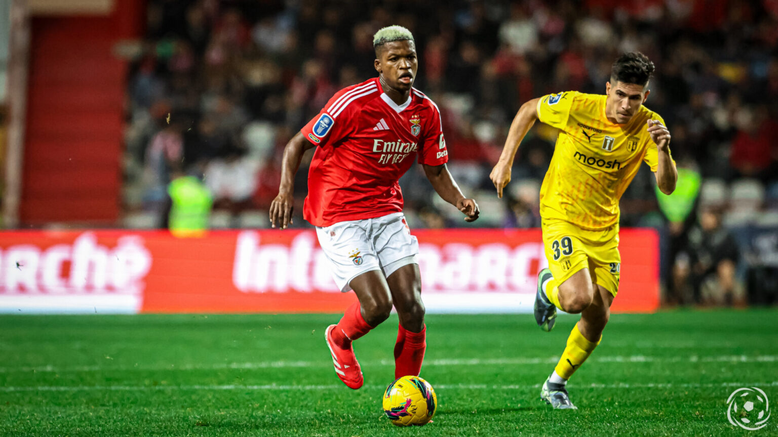 Florentino Luís Defende sua Capacidade Ofensiva: “Não sou um Jogador Fraco na Construção” Imagem do artigo