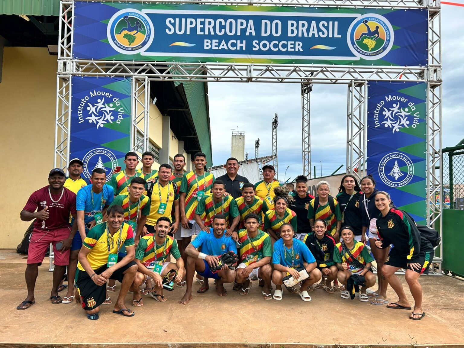 Sampaio Avança para a Final da Supercopa de Futebol de Areia e Feminino Busca Terceiro Lugar