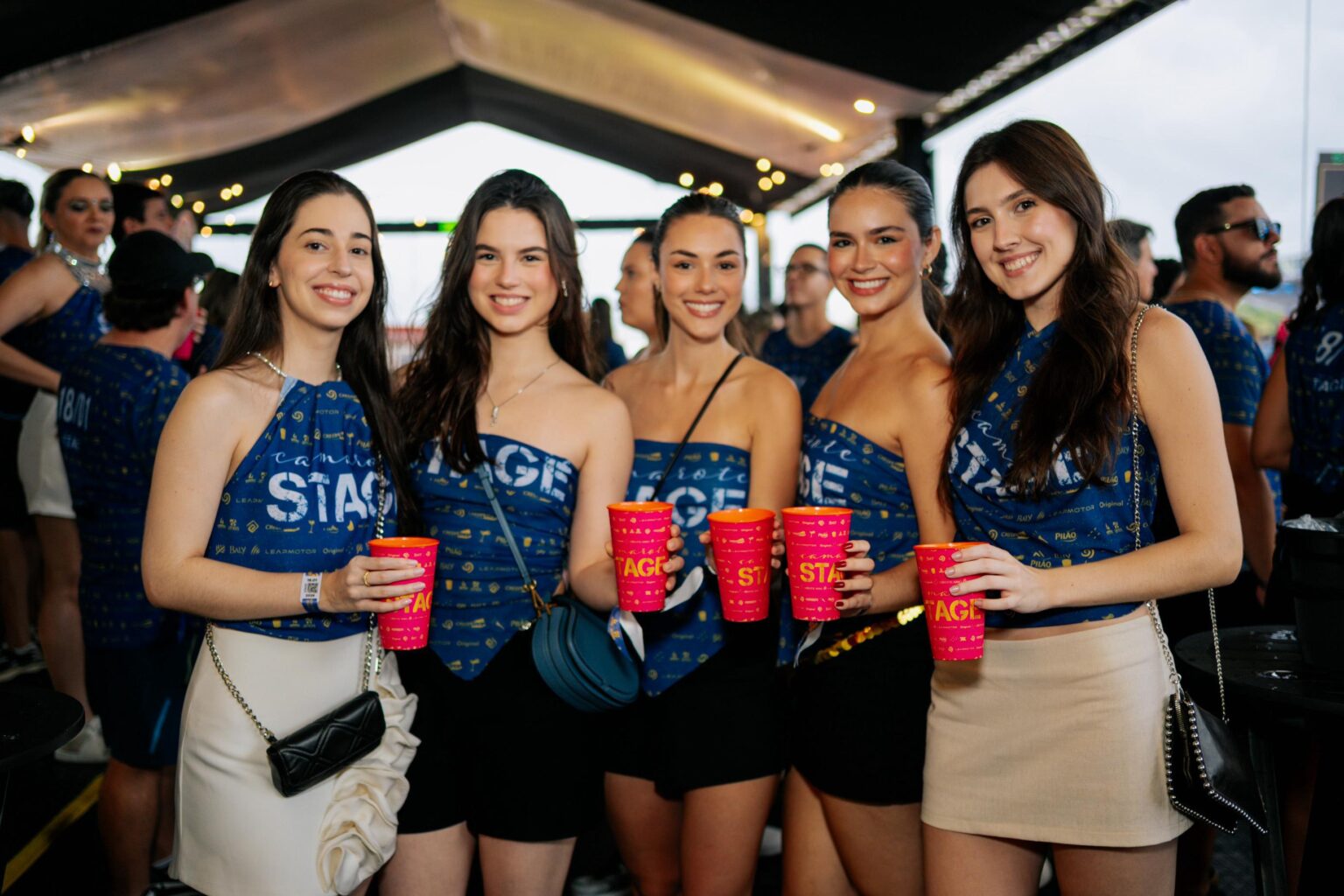 Camarote Stage: Festa e Sustentabilidade na Avenida Litorânea