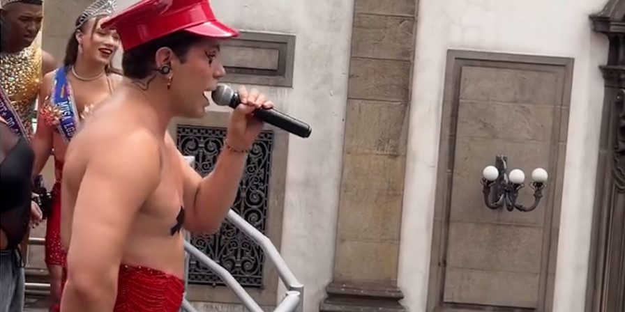 Christian Chávez Brilha no Carnaval do Megabloco Chá da Alice Christian Chávez Brilha no Carnaval do Megabloco Chá da Alice