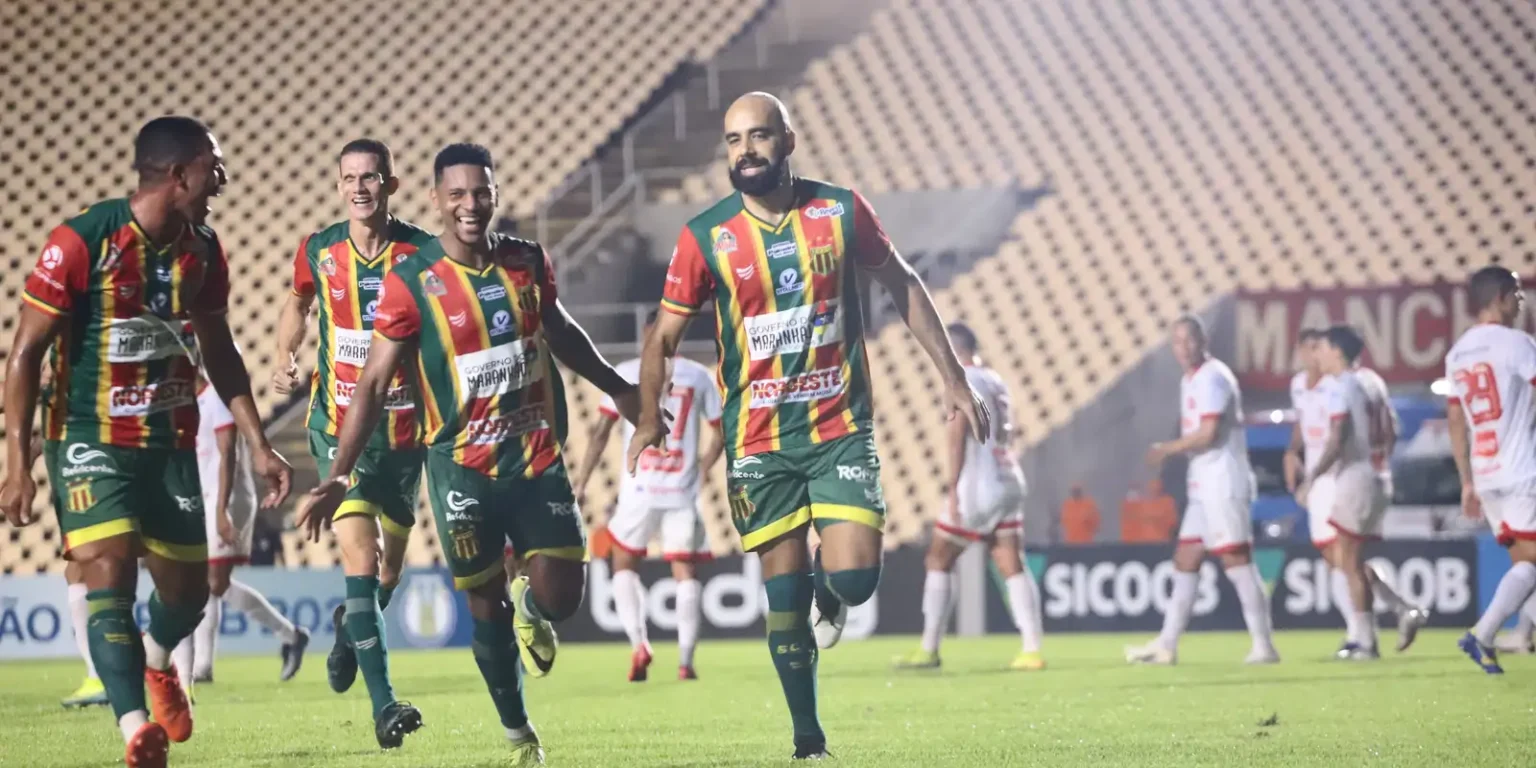 Futebol Nacional: Clássicos Imperdíveis Neste Fim de Semana Futebol Nacional: Clássicos Imperdíveis Neste Fim de Semana