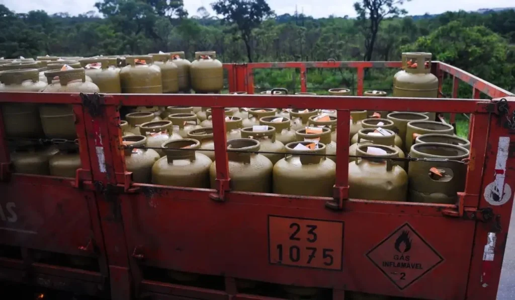 Mais de 7 mil famílias recebem apoio do programa Gás do Povo em Vitória