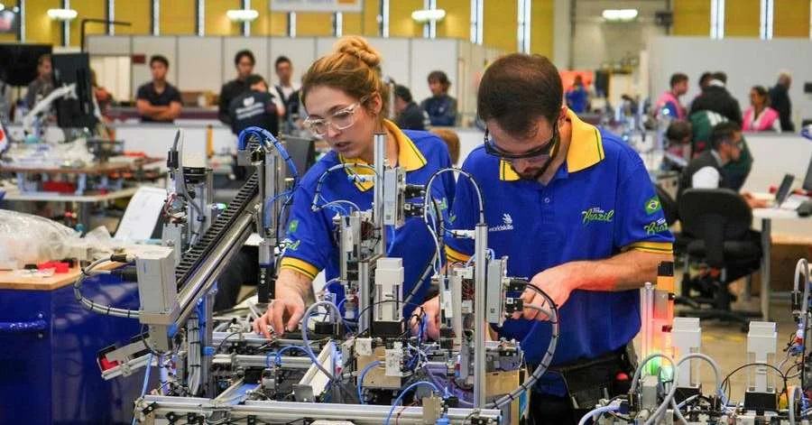 MEC Lança Iniciativa para Expandir a Educação Profissional e Tecnológica no Brasil MEC Lança Iniciativa para Expandir a Educação Profissional e Tecnológica no Brasil