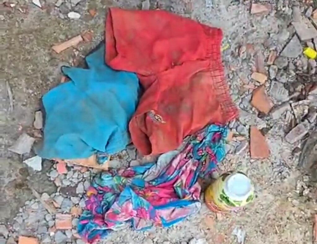 Novas Roupas Infantis Encontradas em Bacabal Durante Busca por Irmãos Desaparecidos Novas Roupas Infantis Encontradas em Bacabal Durante Busca por Irmãos Desaparecidos