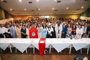 Reitora e Vice-Reitora da UNEB Inauguram Segundo Mandato com Apoio da Comunidade Acadêmica Reitora e Vice-Reitora da UNEB Inauguram Segundo Mandato com Apoio da Comunidade Acadêmica