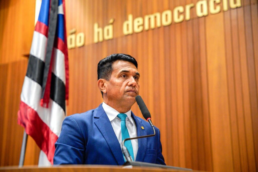 Deputado Wellington Aponta Abandono da Educação em Sucupira do Riachão e Promete Visita