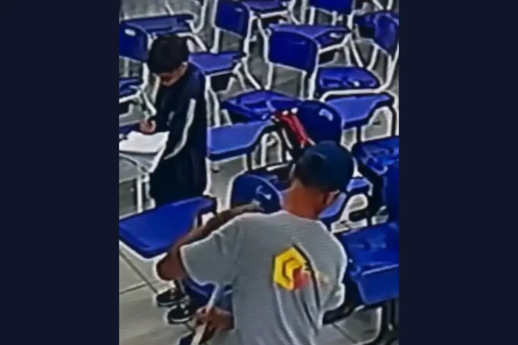 Gestos que Transformam: Colaborador de Limpeza Apoia Aluno em Escola de São Luís-MA Gestos que Transformam: Colaborador de Limpeza Apoia Aluno em Escola de São Luís-MA