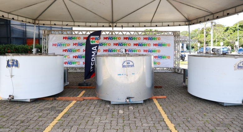 Governo do Maranhão Impulsiona Produtores com Entrega de 80 Tanques de Resfriamento de Leite Governo do Maranhão Impulsiona Produtores com Entrega de 80 Tanques de Resfriamento de Leite