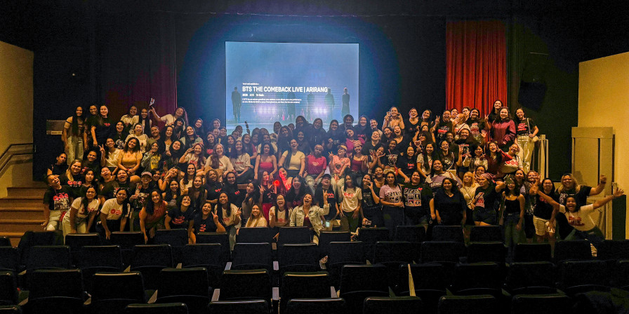 BTS: Fãs se Reúnem em São Luís para Celebrar o Retorno do Grupo em Grande Estilo BTS: Fãs se Reúnem em São Luís para Celebrar o Retorno do Grupo em Grande Estilo