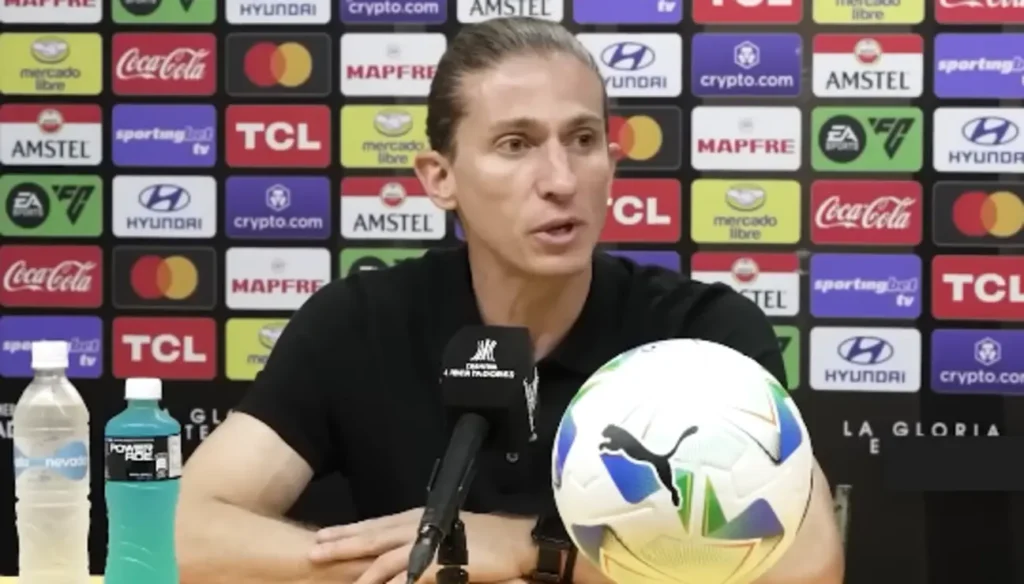 Flamengo Dispensa Filipe Luís em Meio ao Pior Início de Temporada em 10 Anos