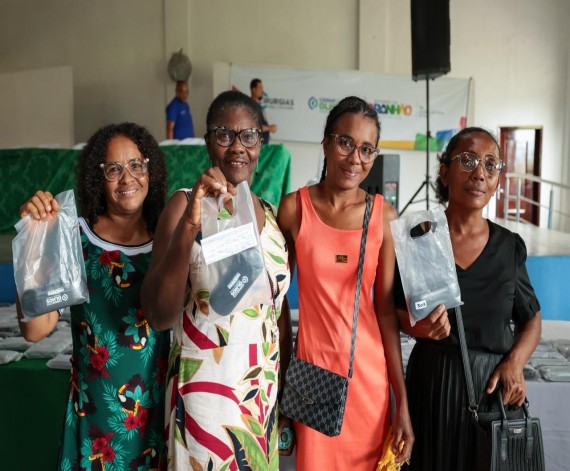 Governo do Maranhão Realiza Cirurgias e Entregas de Óculos em Cururupu e Central Governo do Maranhão Realiza Cirurgias e Entregas de Óculos em Cururupu e Central