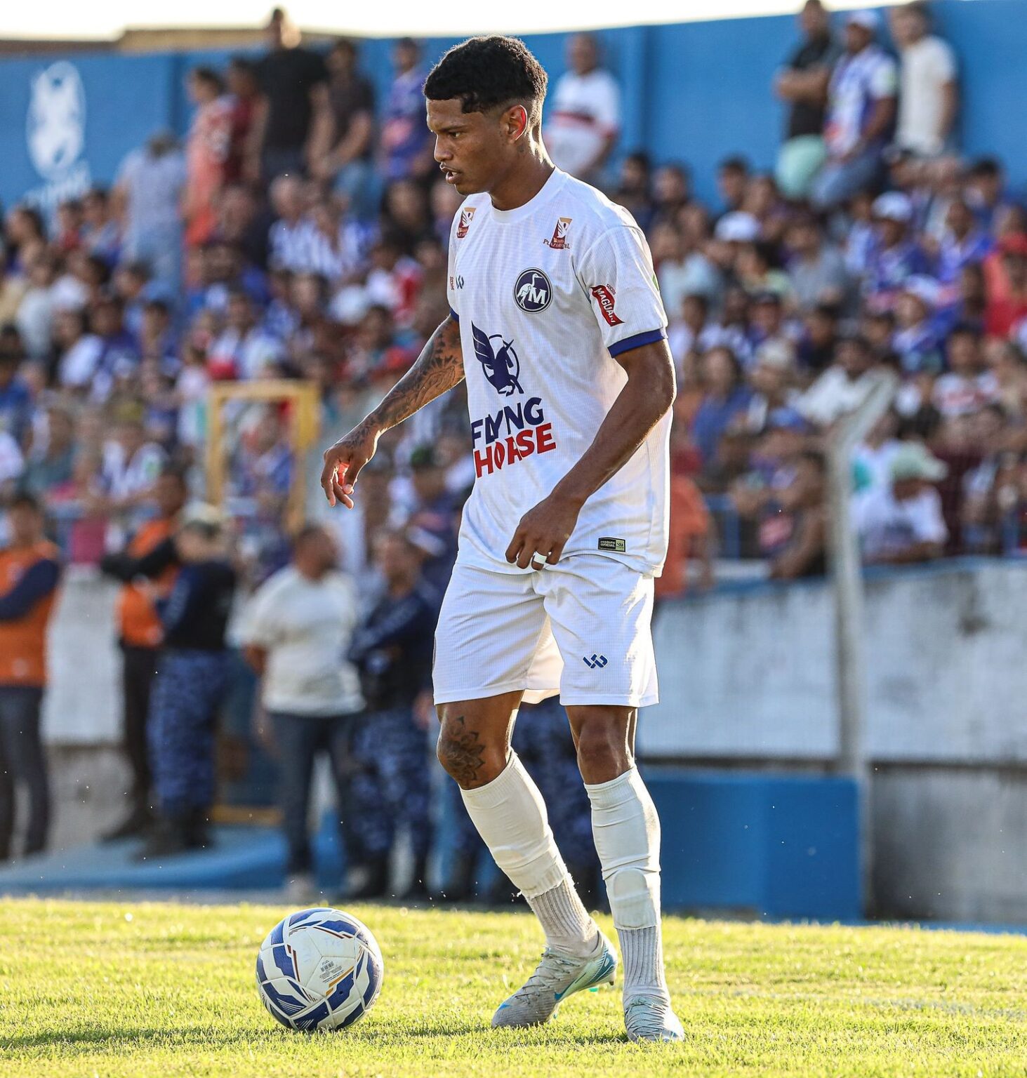 Maguary Anuncia Acerto com o Santa Cruz: O Futuro do Atacante Marquinhos