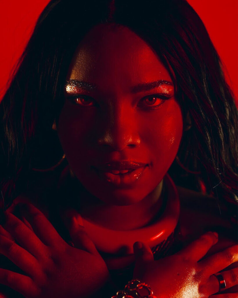 Pâmela Maranhão Comemora 10 Anos de Carreira com Show Inesquecível Pâmela Maranhão Comemora 10 Anos de Carreira com Show Inesquecível