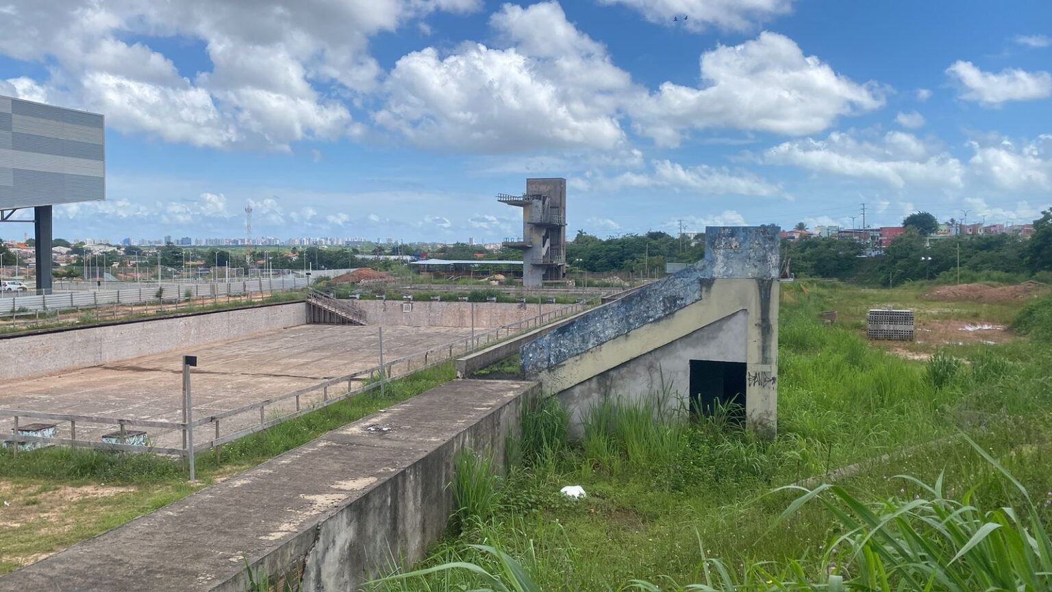 2027: 20 Anos Sem a Piscina do Castelinho no Maranhão