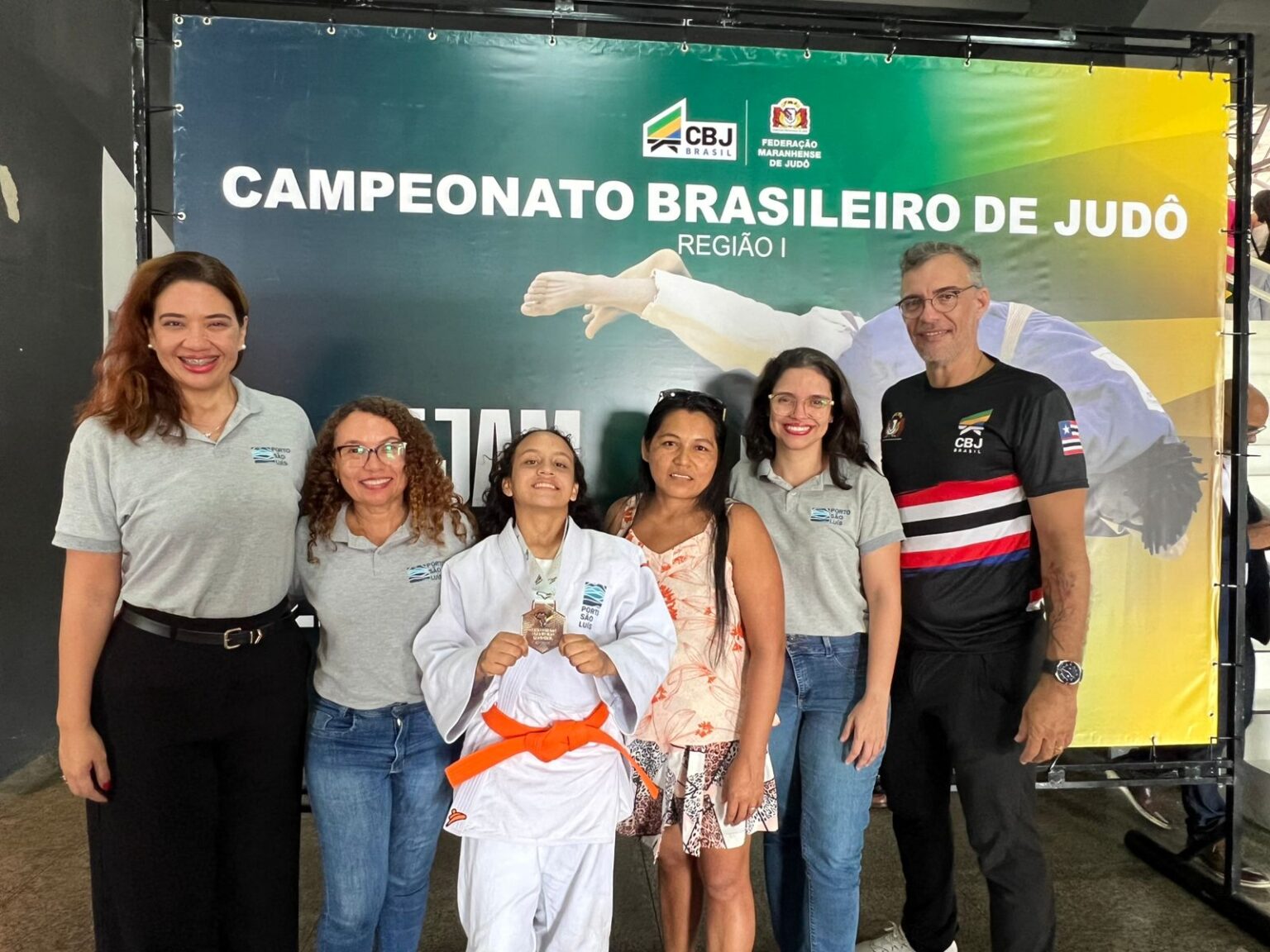 Judocas do Projeto Social ‘Farol dos Campeões’ Brilham no Campeonato Brasileiro de Judô Judocas do Projeto Social 'Farol dos Campeões' Brilham no Campeonato Brasileiro de Judô