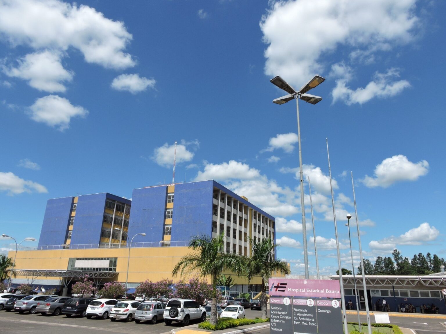 Novas Oportunidades de Emprego na Saúde em Bauru: Famesp Lança Processos Seletivos