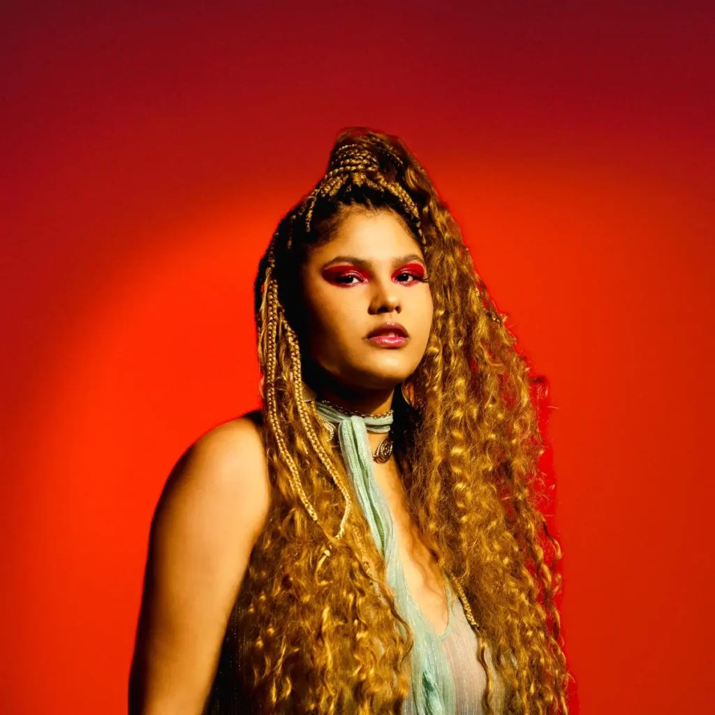 Peso de Sísifo: Nicole Terrestre Lança Novo Single em Grande Estilo