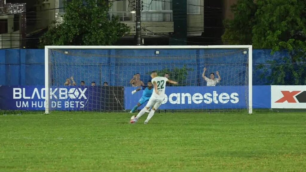 Vitória-ES Anuncia Araújo como Novo Reforço: O Volante que Promete Brilhar na Série D