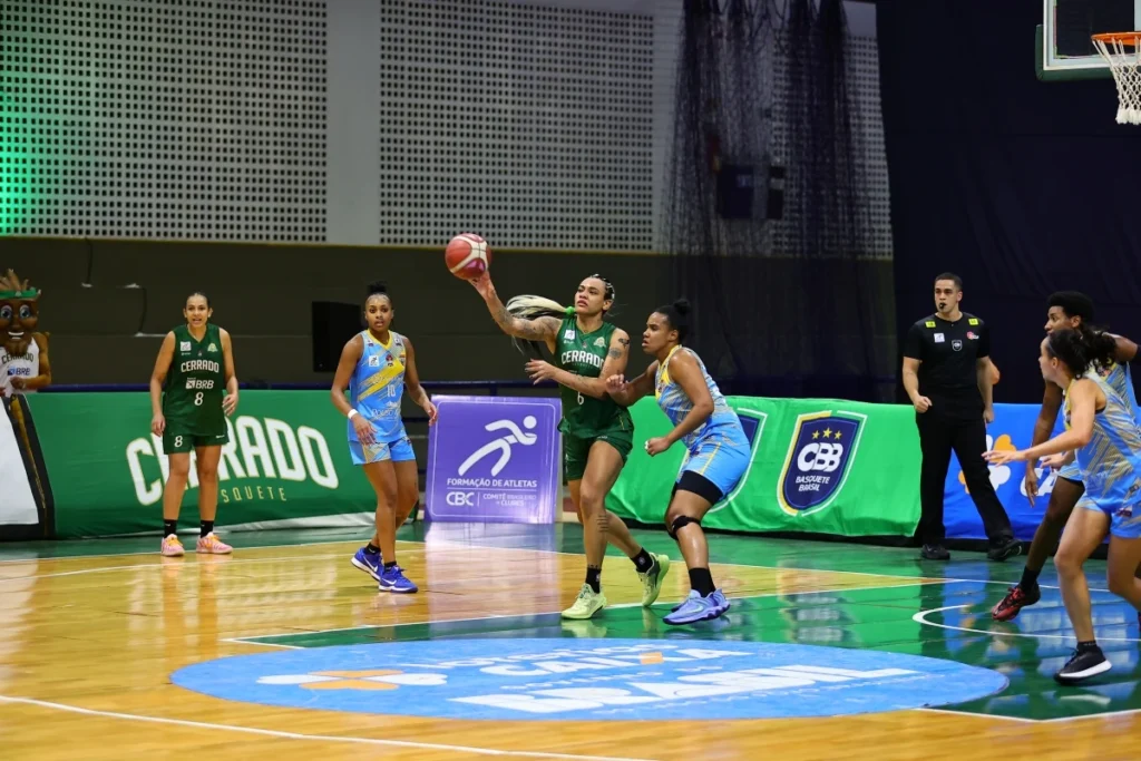Cerrado Basquete Brilha: Vitória Histórica de 122 a 64 na LBF