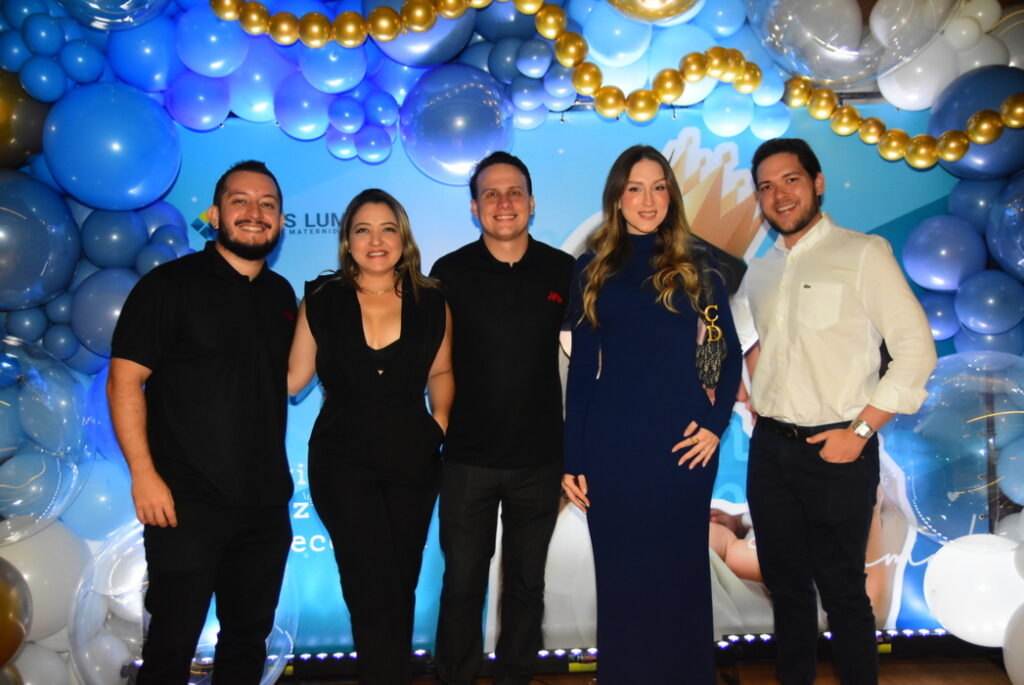 Natus Lumine e Lacmar Criam Presente Especial para o Dia das Mães com Show de Roberto Carlos