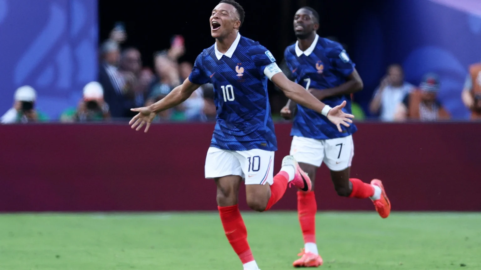 Mbappé se torna maior artilheiro em mata-matas da Copa ultrapassando lendas brasileiras Mbappé se torna maior artilheiro em mata-matas da Copa ultrapassando lendas brasileiras