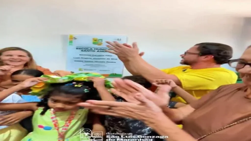 São Luís Gonzaga inaugura Escola Santo André renovada e transforma educação em Pedrinhas São Luís Gonzaga inaugura Escola Santo André renovada e transforma educação em Pedrinhas