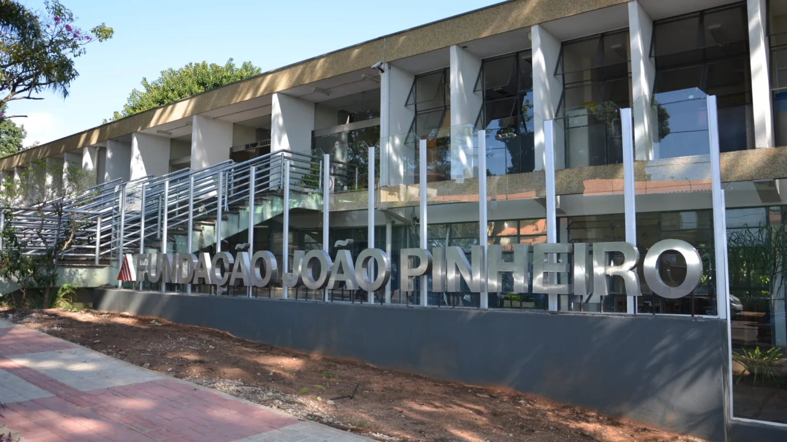 Fundação João Pinheiro lança inscrições para pós-graduações com início em agosto