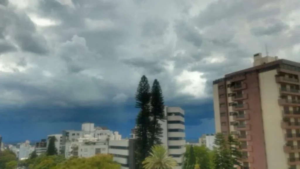 Chuva e frio intenso em julho: entenda o impacto do El Niño e ciclones no Sul do Brasil Chuva e frio intenso em julho: entenda o impacto do El Niño e ciclones no Sul do Brasil