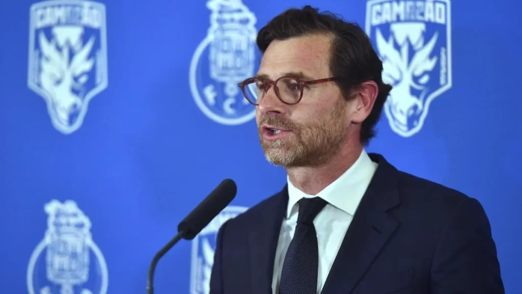 Villas-Boas abre caminho para reforço de ponta de lança no FC Porto