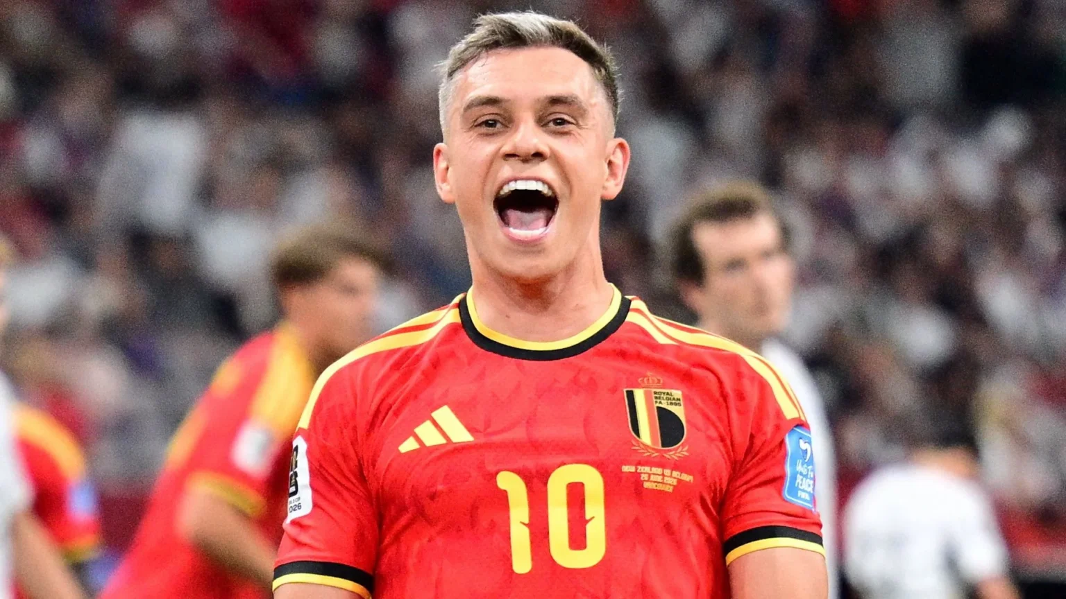 Beşiktaş mira Leandro Trossard e goleiro do Bayern em contratações de impacto
