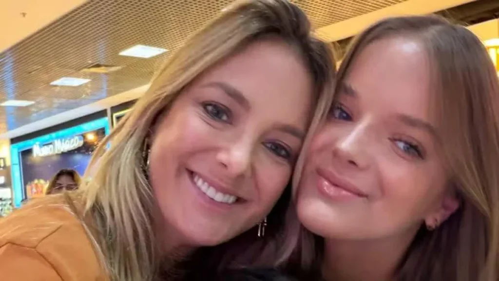Ticiane Pinheiro se emociona ao despedir Rafa Justus no aeroporto: “Coração apertado” Ticiane Pinheiro se emociona ao despedir Rafa Justus no aeroporto: "Coração apertado"
